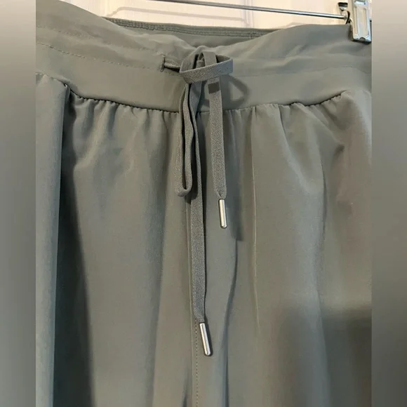 Olive cargo pocket joggers size xxl - Picture 2 of 5